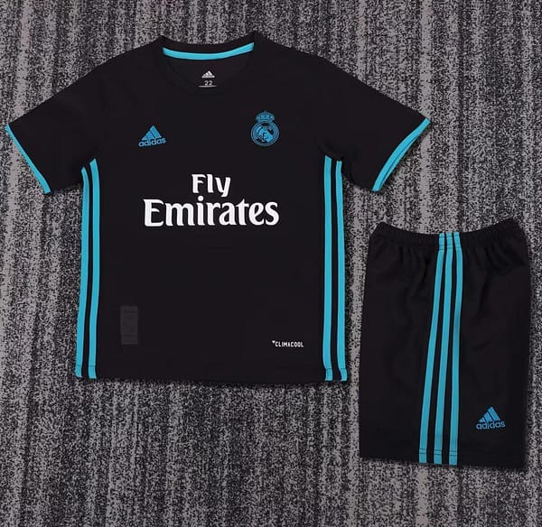 Retro Kids 17/18 Real Madrid Away Black Jersey - Image 12