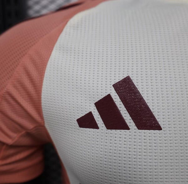 Player Version 24/25 Olympique Lyonnais Third Jersey - Image 4
