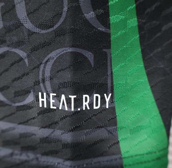 Player Version 24/25 Real Madrid x GUCCI Black Special Jersey - Image 7