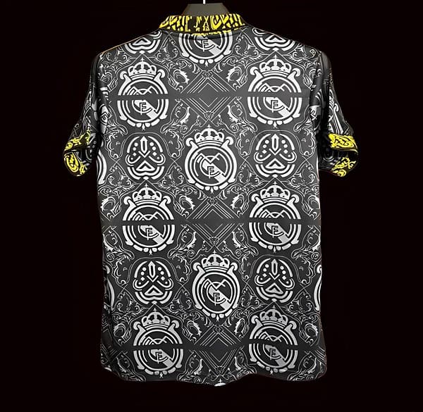 24/25 Real Madrid Black Special Pre-Match Jersey - Image 2