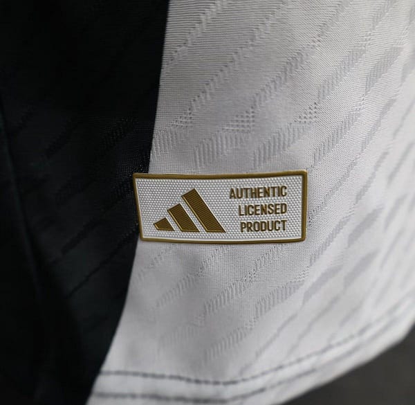 Player Version 2024 Japan Black/White Special Jersey - Image 5
