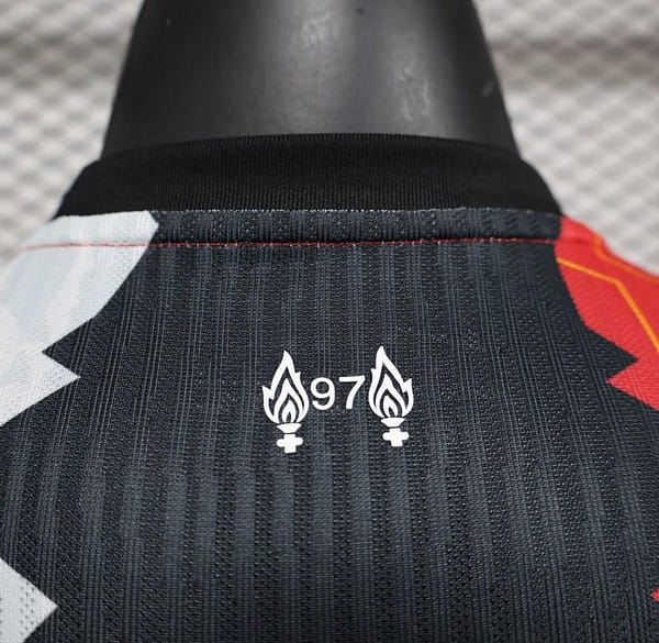 Player Version 24/25 Liverpool Special Black/Red/White Edition Jersey - Image 9