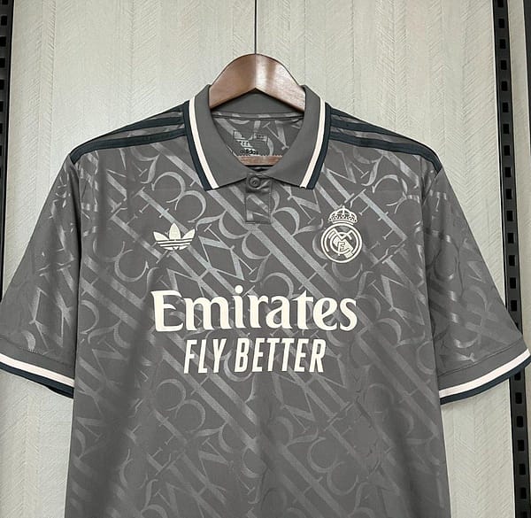 24/25 Real Madrid Third Black Jersey - Image 3