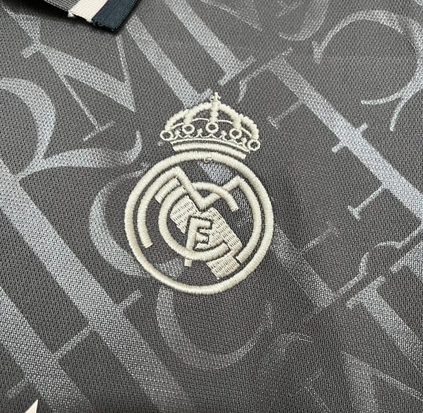 24/25 Real Madrid Third Black Jersey - Image 6