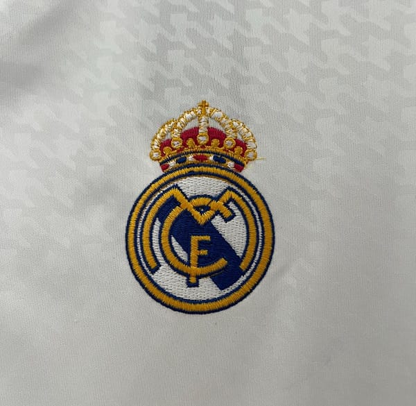 24/25 Real Madrid Home Jersey With 15 Trophy Patch - Image 3