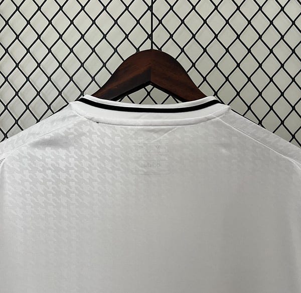 24/25 Real Madrid Home Jersey With 15 Trophy Patch - Image 9