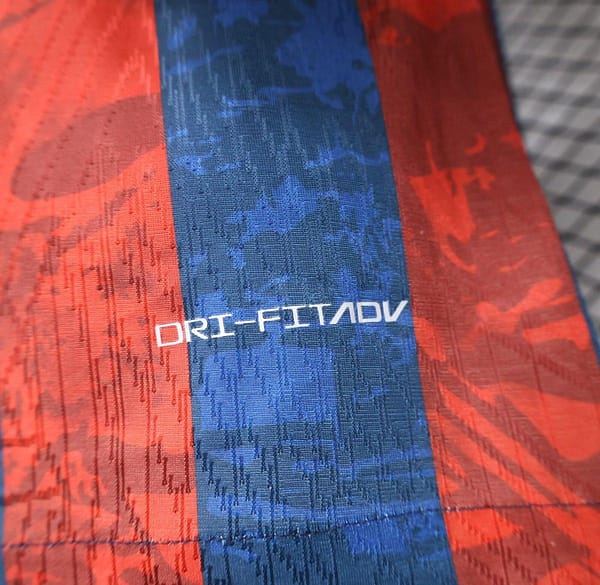 Player Version 24/25 Barcelona Red/Blue Special Jersey - Image 9