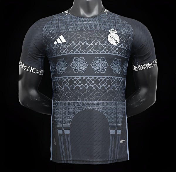 Player Version 24/25 Real Madrid Black Special Jersey