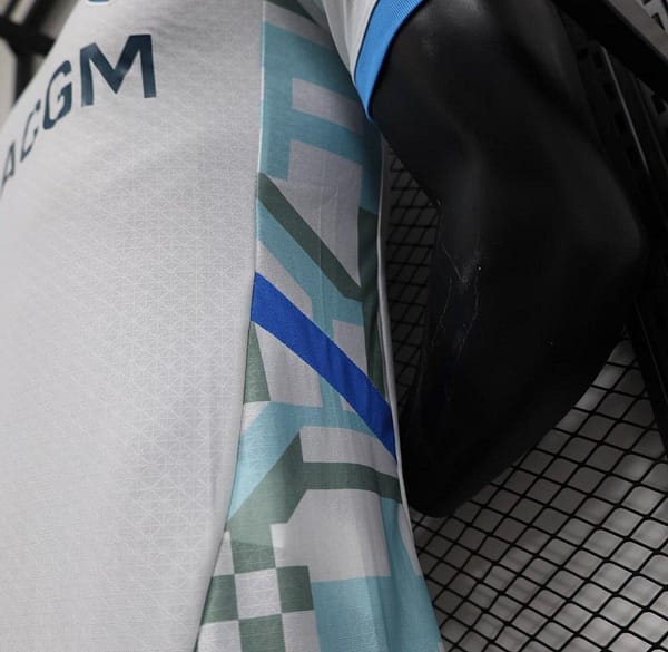 Player Version 24/25 Olympique Marseille Home Jersey - Image 7