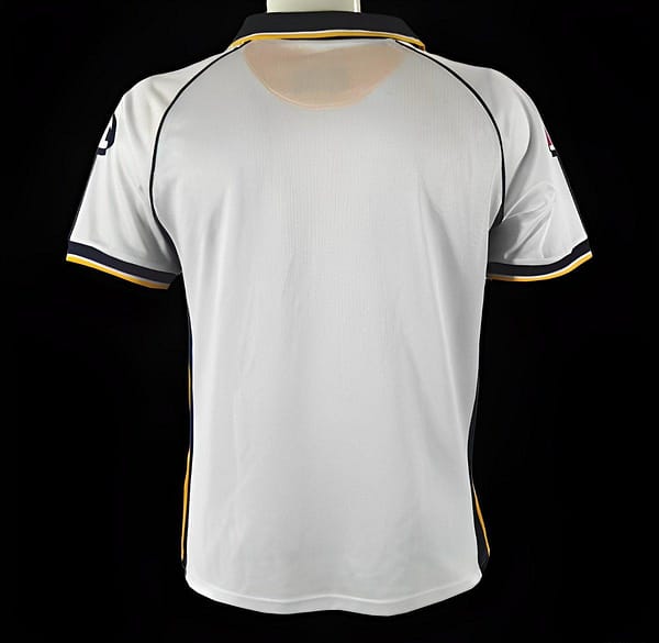 Retro 03/04 Parma Away White Jersey - Image 2