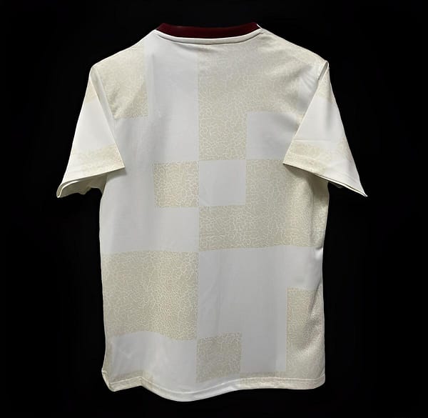 24/25 Flamengo Pre-Match White Training Jersey - Image 2