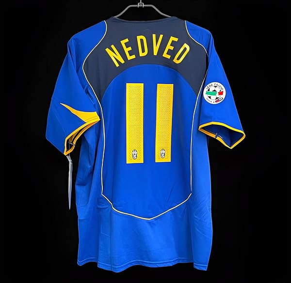 Retro 04/05 Juventus Away Blue Jersey - Image 2