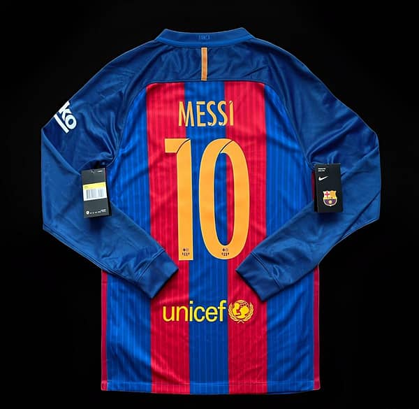 Retro 16/17 Barcelona Home Long Sleeve Jersey - Image 3