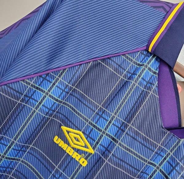 Retro 1994/96 Scotland Home Jersey - Image 5