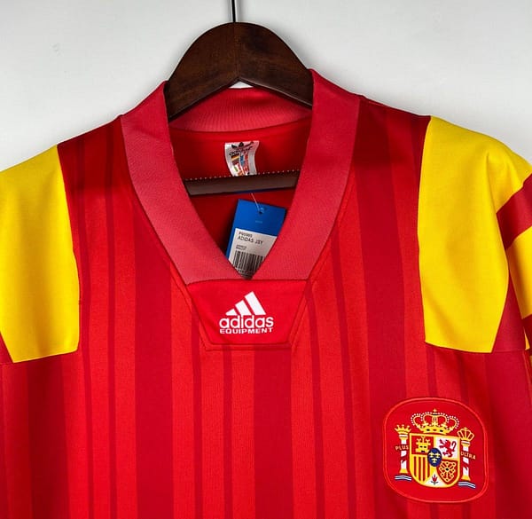 Retro 1992/94 Spain Home Jersey - Image 7