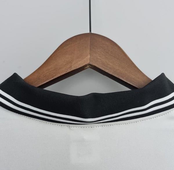 Retro 1992 Colo Colo away Soccer Jersey - Image 3