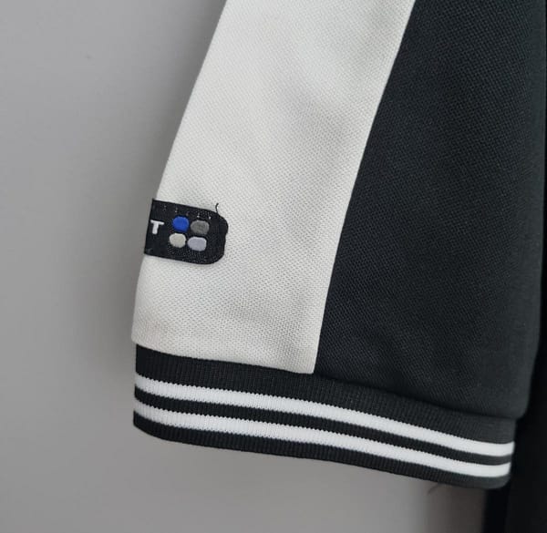 Retro 1992 Colo Colo away Soccer Jersey - Image 5