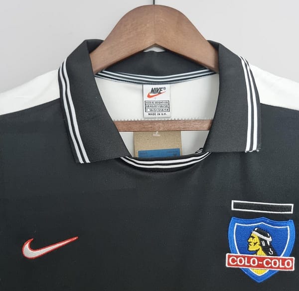 Retro 1992 Colo Colo away Soccer Jersey - Image 10