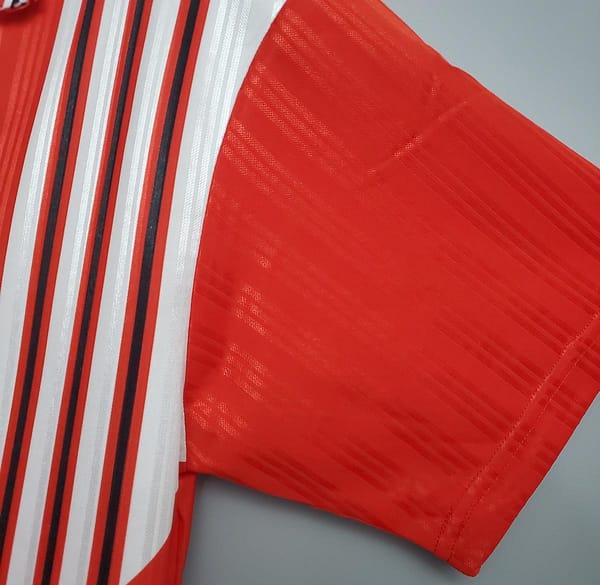 Retro River Plate 95/96 away Soccer Jersey - Image 5