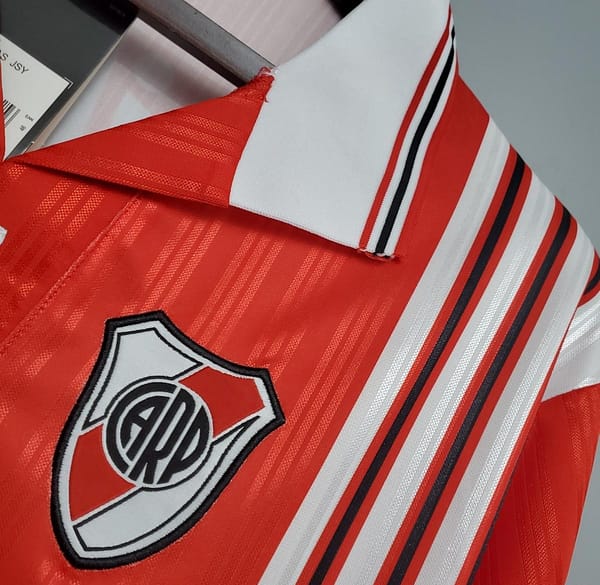 Retro River Plate 95/96 away Soccer Jersey - Image 7