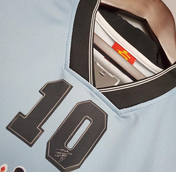 Retro 2001 Argentina Maradona #10 Commemorative Edition Soccer Jersey - Image 9