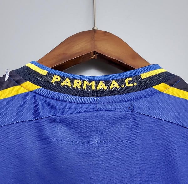 Retro Parma 01/02 home Soccer Jersey - Image 3