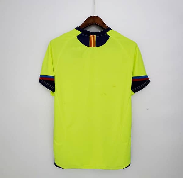 Retro Barcelona 05/06 away Soccer Jersey - Image 8