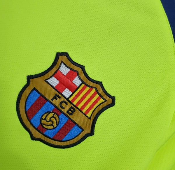 Retro Barcelona 05/06 away Soccer Jersey - Image 12