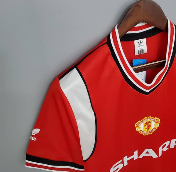Retro Manchester United 85/86 home Soccer Jersey - Image 4