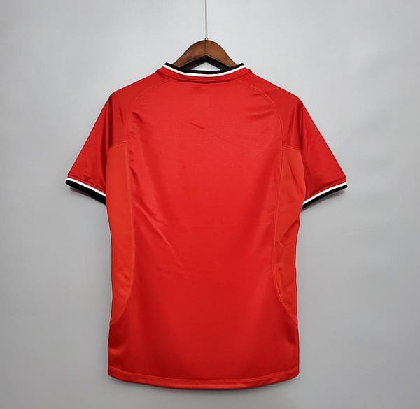 Retro 00/01 Manchester United home Soccer Jersey - Image 3
