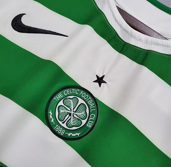 Retro 05/06 Celtic home Soccer Jersey - Image 7
