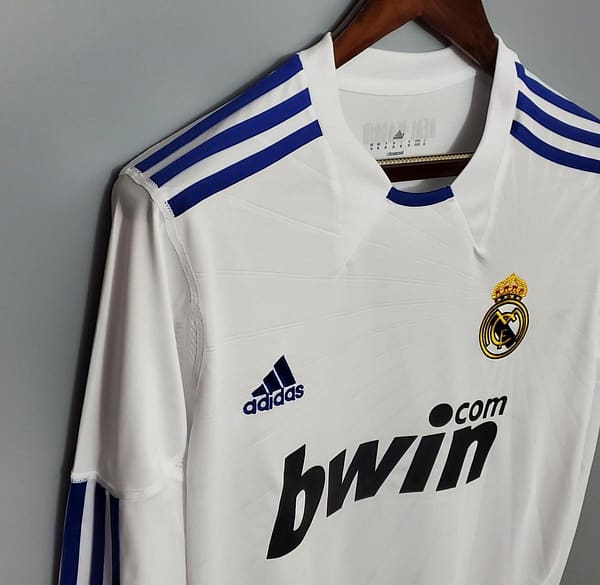 Retro Real Madrid 10/11 Long sleeve home Soccer Jersey - Image 8
