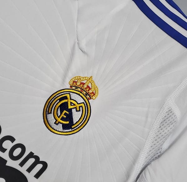 Retro Real Madrid 10/11 home Soccer Jersey - Image 10