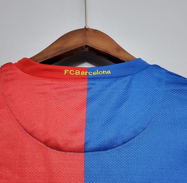 Retro Barcelona 06/07 home Soccer Jersey - Image 3