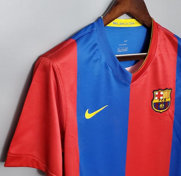 Retro Barcelona 06/07 home Soccer Jersey - Image 5