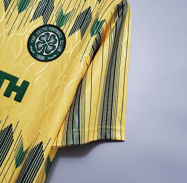 Retro Celtics 91/92 away Soccer Jersey - Image 4