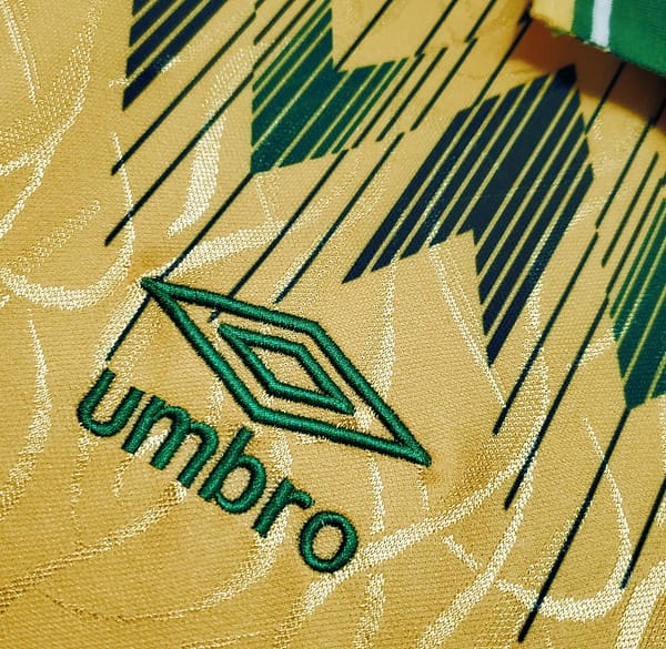Retro Celtics 91/92 away Soccer Jersey - Image 6