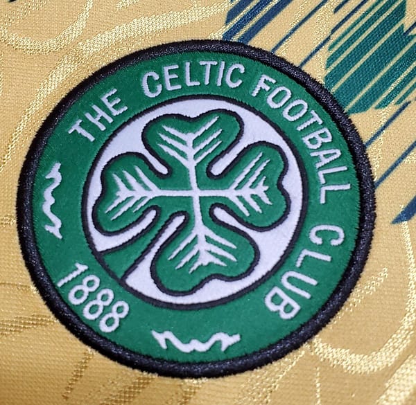 Retro Celtics 91/92 away Soccer Jersey - Image 7