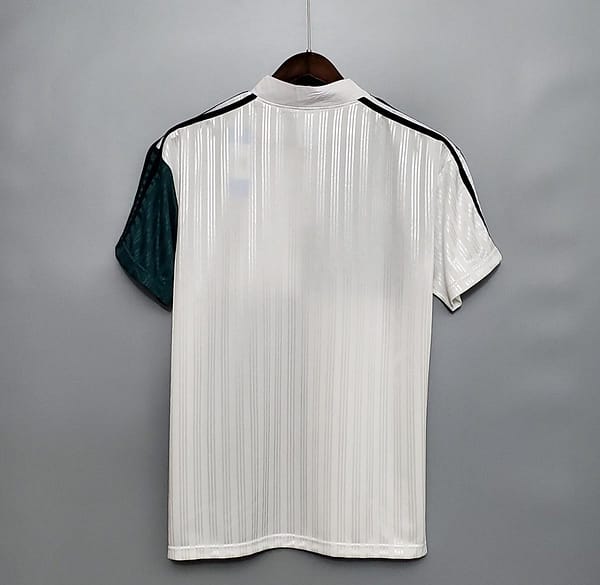 Retro 95/96 Liverpool away Soccer Jersey - Image 2