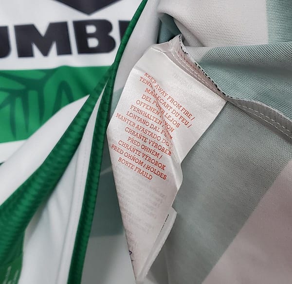 Retro 98/99 Celtic home Soccer Jersey - Image 4