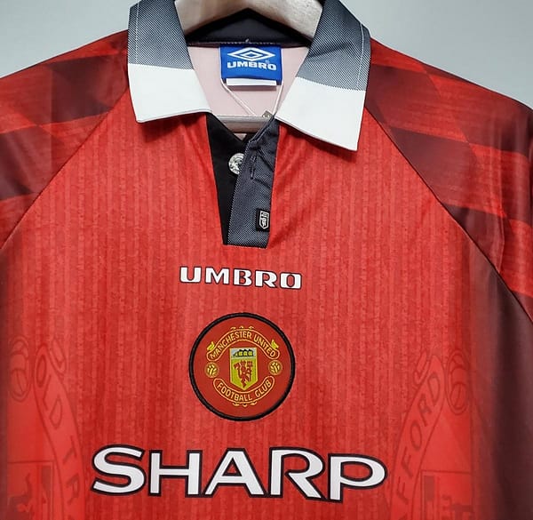 Retro 1996 Manchester United home Soccer Jersey - Image 8