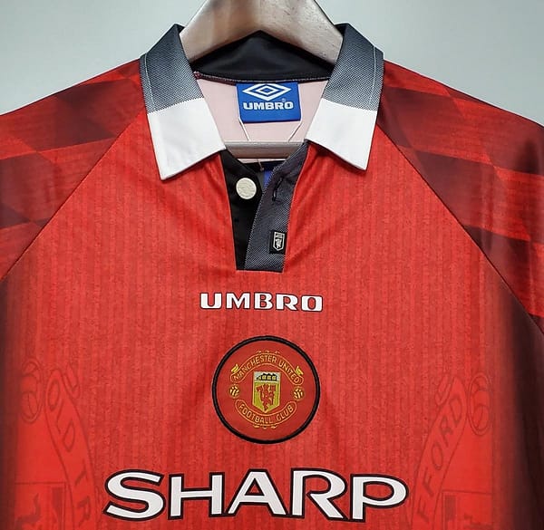 Retro Long Sleeve 1996 Manchester United home Soccer Jersey - Image 8