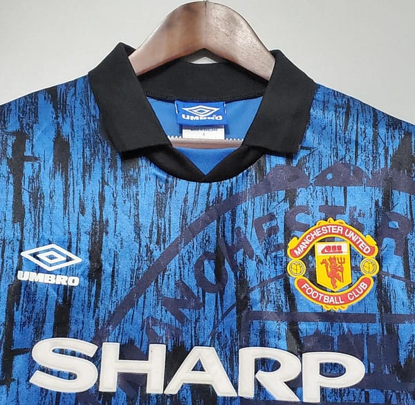 Retro 92/93 Manchester United in the away Soccer Jersey - Image 9