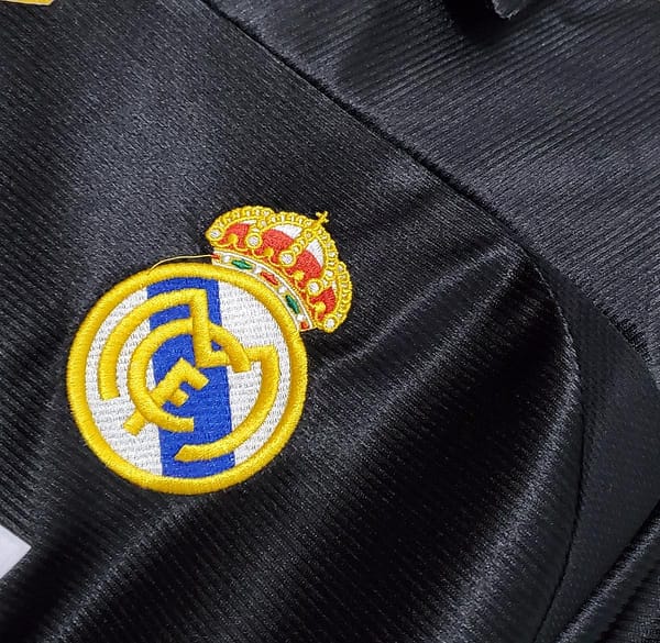 Retro 99/00 Real Madrid Third Black Jersey - Image 7