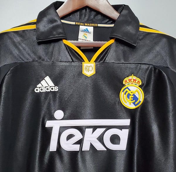 Retro 99/00 Real Madrid Third Black Jersey - Image 8