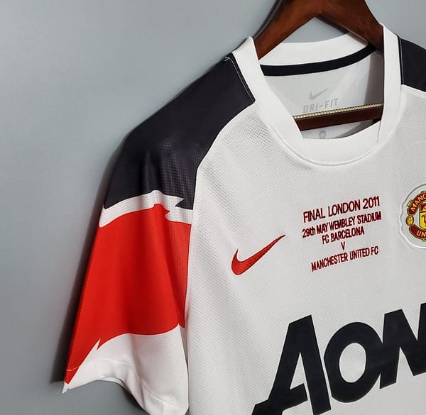 Retro 10/11 Manchester United in the Champions League version away Soccer Jersey - Image 3