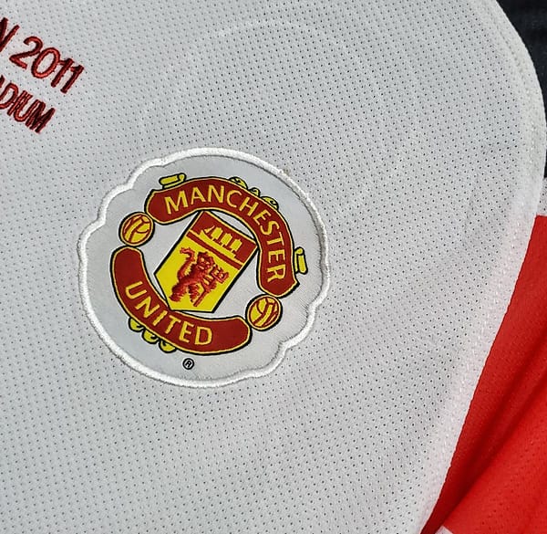 Retro 10/11 Manchester United in the Champions League version away Soccer Jersey - Image 8