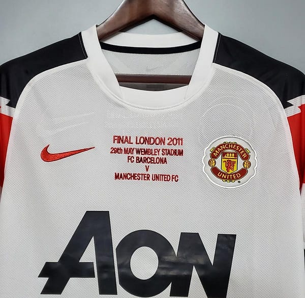 Retro 10/11 Manchester United in the Champions League version away Soccer Jersey - Image 9