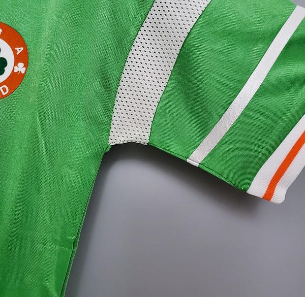 Retro 1988 Ireland home Soccer Jersey - Image 5