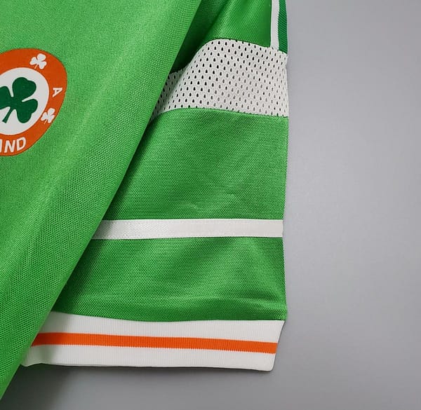 Retro 1988 Ireland home Soccer Jersey - Image 6